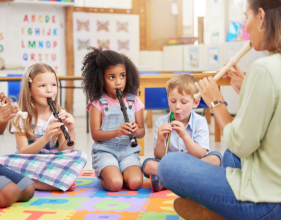 Kids playing instruments Kids playing instruments